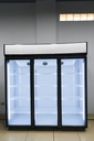 Behmont - IMP - Refrigeracion - Exhibidora vertical 1350 L - 3 puertas - Con cenefa - 4 estantes (4)