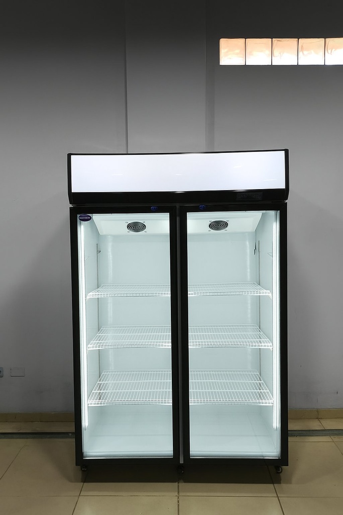 Behmont - IMP - Refrigeración - Exhibidora vertical 850 L - 2 puertas - Con cenefa - 8 estantes (4)