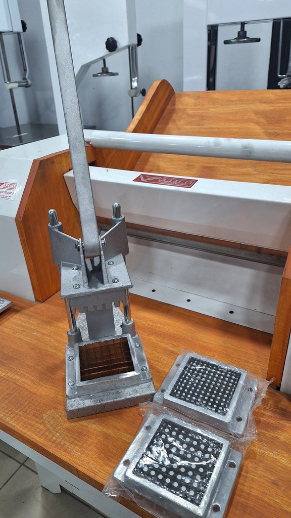 Behmont - IMP - Equipamientos - Cortapapas Vertical (10)
